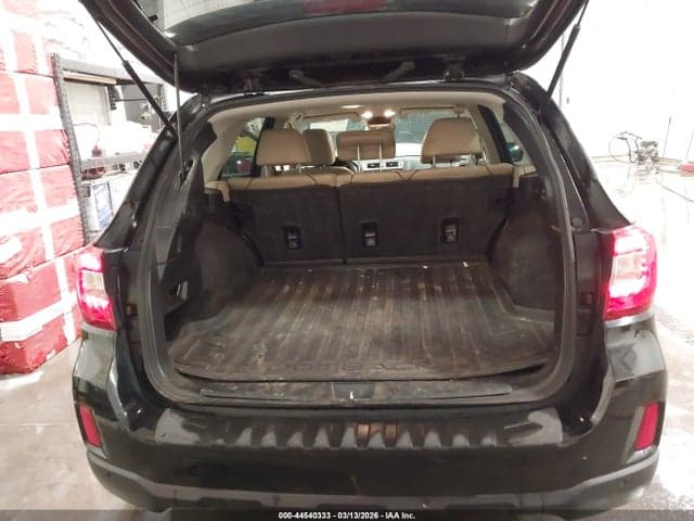 2017 SUBARU OUTBACK 2.5I LIMITED 18