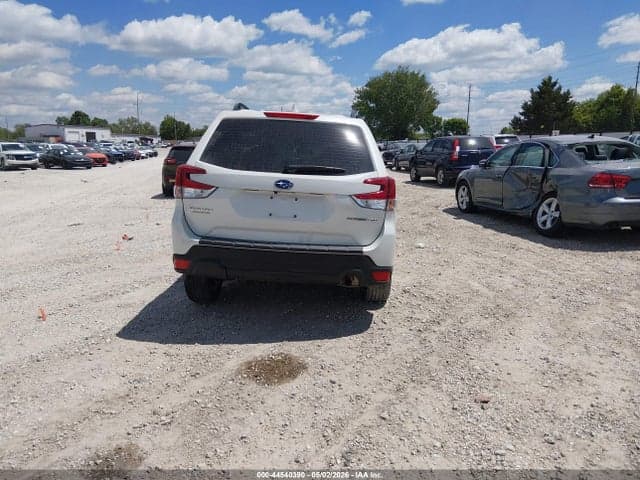 2022 SUBARU FORESTER 16