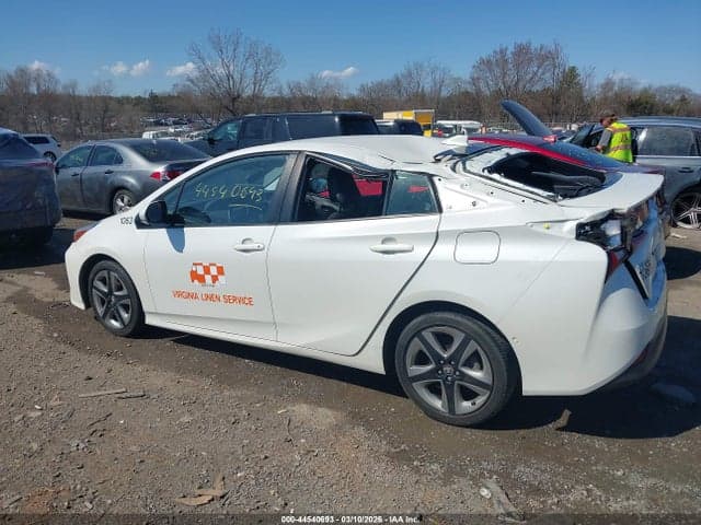 2019 TOYOTA PRIUS XLE 14
