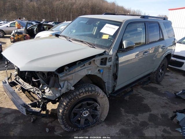 2022 TOYOTA 4RUNNER TRAIL SPECIAL EDITION 2