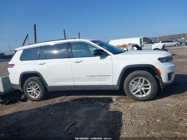 2025 JEEP GRAND CHEROKEE L LAREDO X 4X4 14