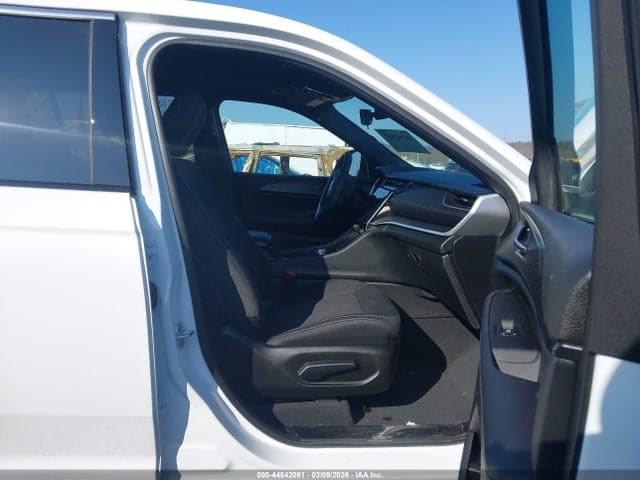 2025 JEEP GRAND CHEROKEE L LAREDO X 4X4 5