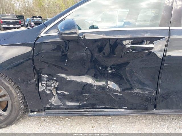 2020 MERCEDES-BENZ A 220 6