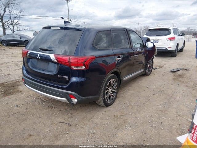 2017 MITSUBISHI OUTLANDER SE 4