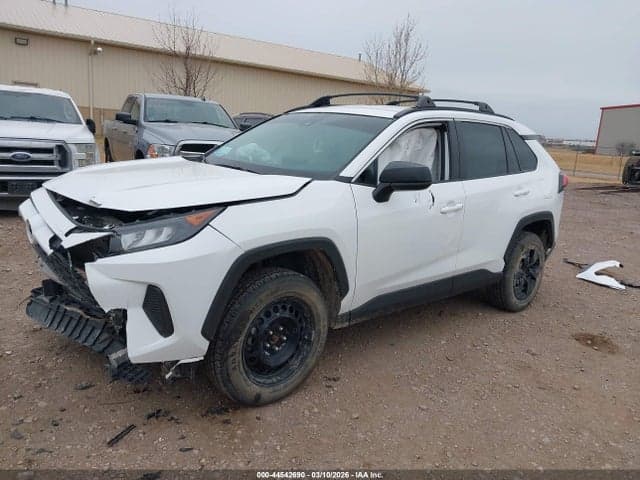 2019 TOYOTA RAV4 LE 2