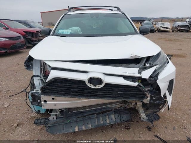 2019 TOYOTA RAV4 LE 13