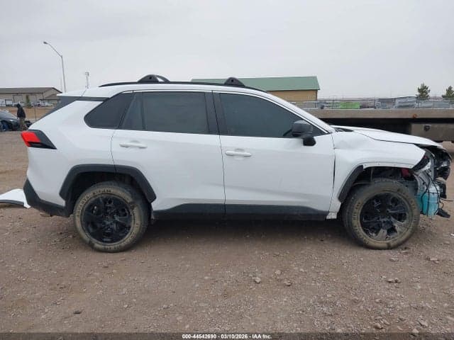 2019 TOYOTA RAV4 LE 14