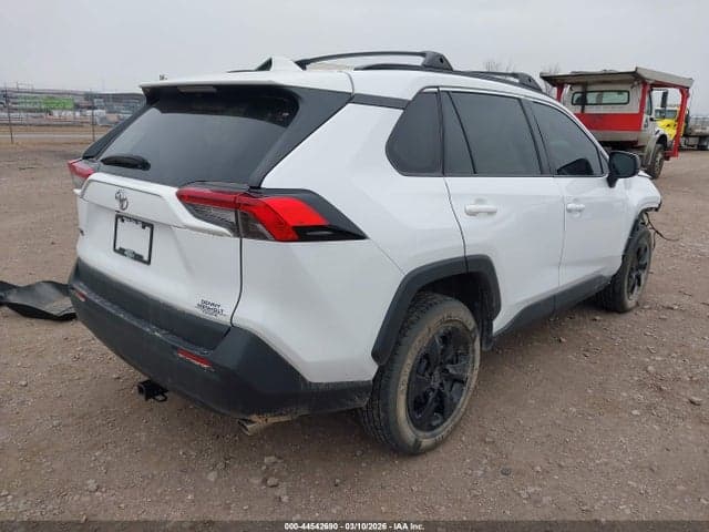 2019 TOYOTA RAV4 LE 4