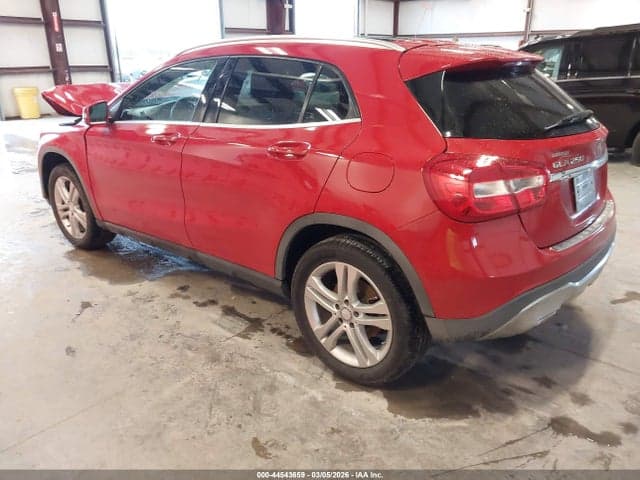 2018 MERCEDES-BENZ GLA 250 3