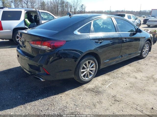 2018 HYUNDAI SONATA SE 4