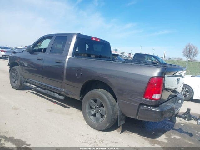 2018 RAM 1500 EXPRESS 4X4 6'4 BOX 3