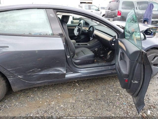 2021 TESLA MODEL 3 LONG RANGE DUAL MOTOR ALL-WHEEL DRIVE 5