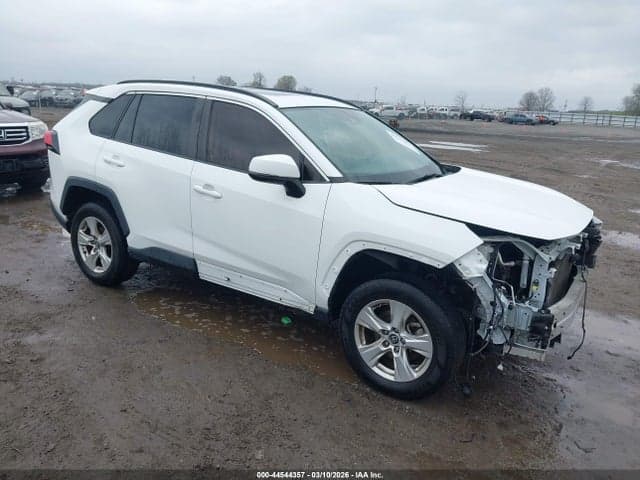 2019 TOYOTA RAV4 XLE - 1