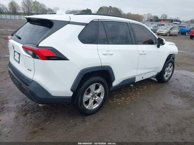2019 TOYOTA RAV4 XLE 4