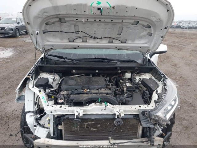2019 TOYOTA RAV4 XLE 10