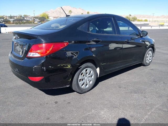 2017 HYUNDAI ACCENT SE 4