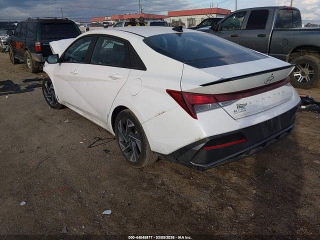 2025 HYUNDAI ELANTRA SEL SPORT 3