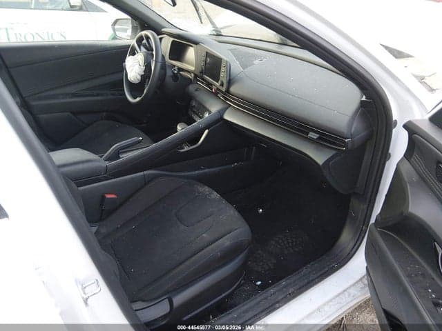 2025 HYUNDAI ELANTRA SEL SPORT 5