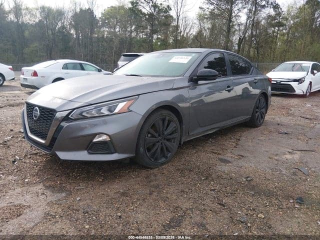 2020 NISSAN ALTIMA SR FWD 2