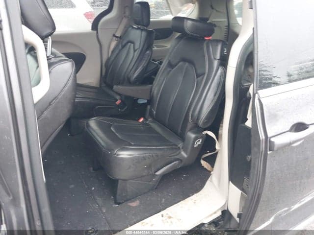 2018 CHRYSLER PACIFICA LX 8