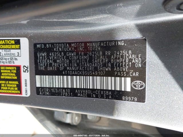 2025 TOYOTA CAMRY SE 9
