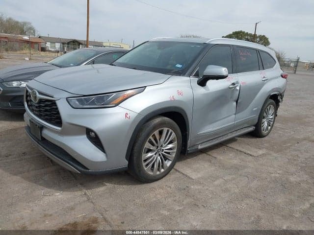2023 TOYOTA HIGHLANDER PLATINUM 2