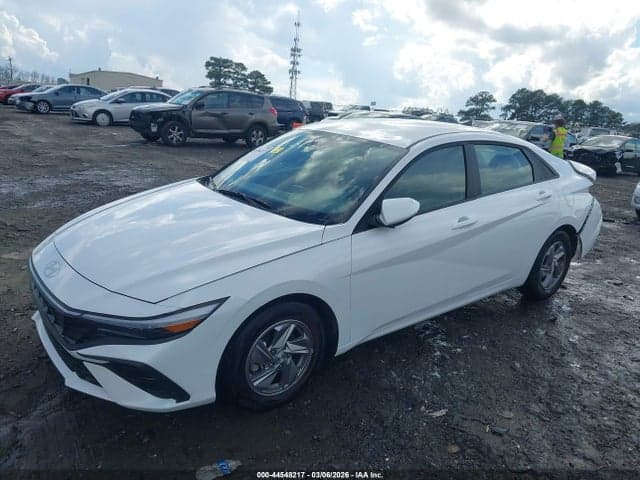 2025 HYUNDAI ELANTRA SE 2