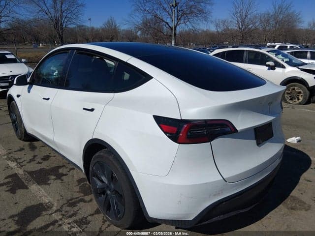 2024 TESLA MODEL Y 3