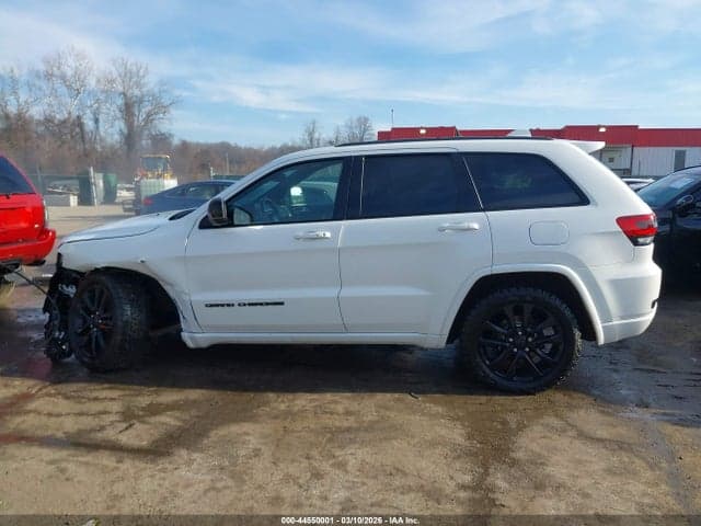 2018 JEEP GRAND CHEROKEE ALTITUDE 4X4 15