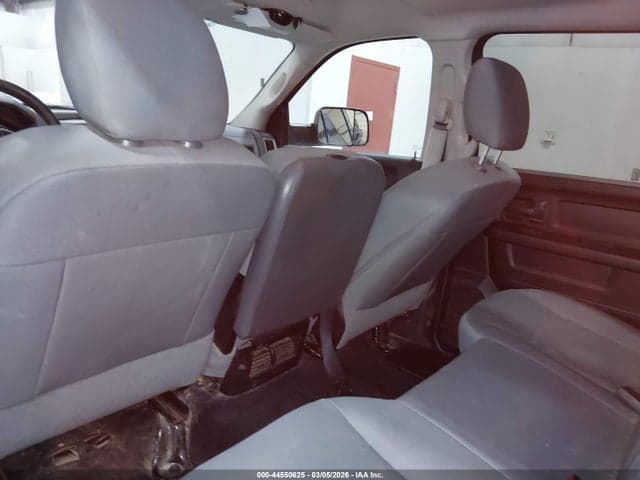 2017 RAM 3500 TRADESMAN 4X4 8' BOX 6