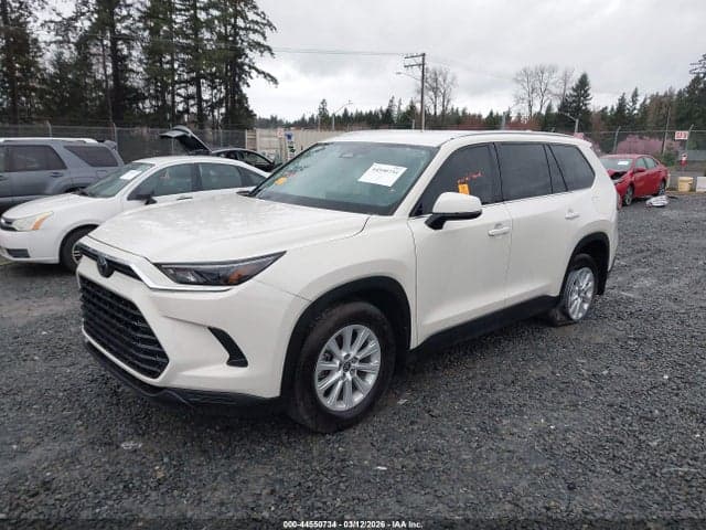 2024 TOYOTA GRAND HIGHLANDER XLE 2