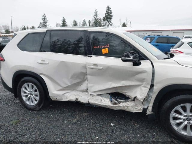 2024 TOYOTA GRAND HIGHLANDER XLE 6