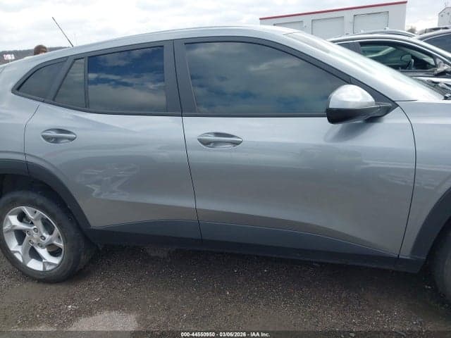 2024 CHEVROLET TRAX FWD SP 13