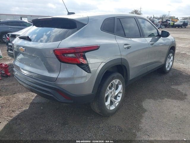 2024 CHEVROLET TRAX FWD SP 4