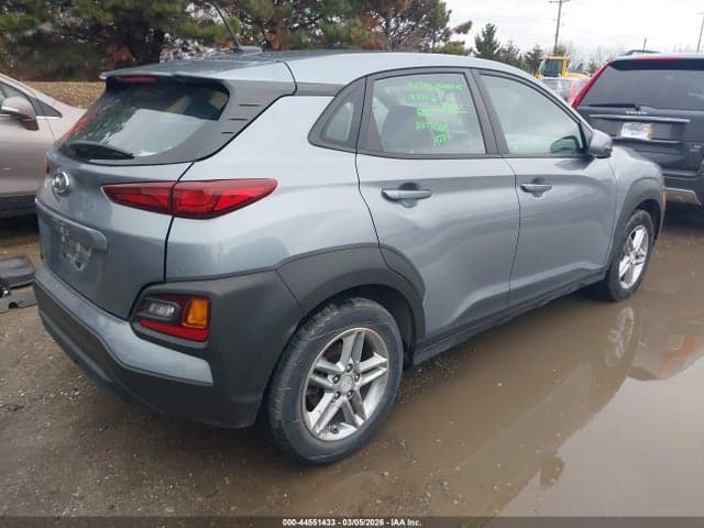 2019 HYUNDAI KONA SE 4