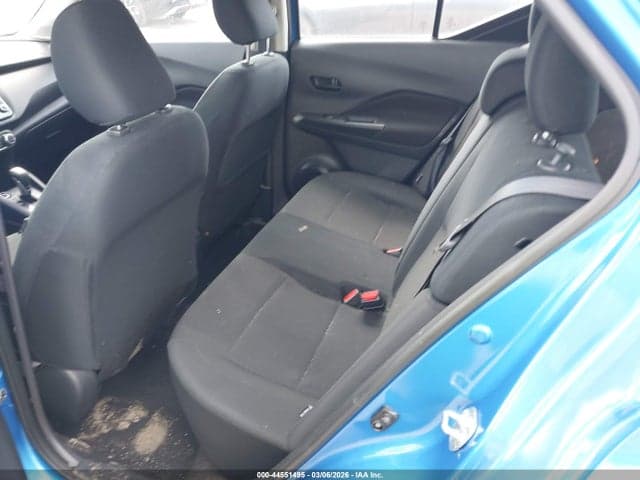 2024 NISSAN KICKS S XTRONIC CVT 8