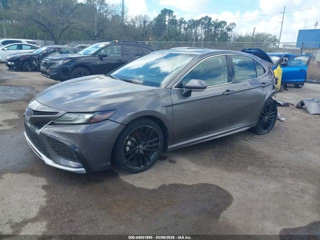 2022 TOYOTA CAMRY XSE 2