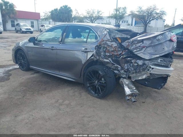 2022 TOYOTA CAMRY XSE 3