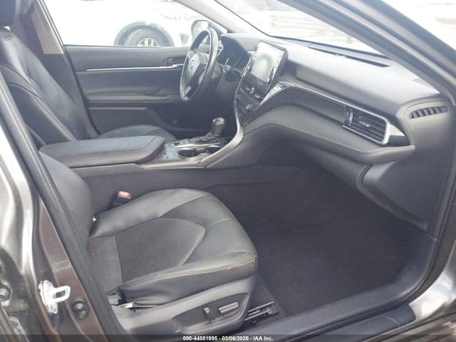 2022 TOYOTA CAMRY XSE 5