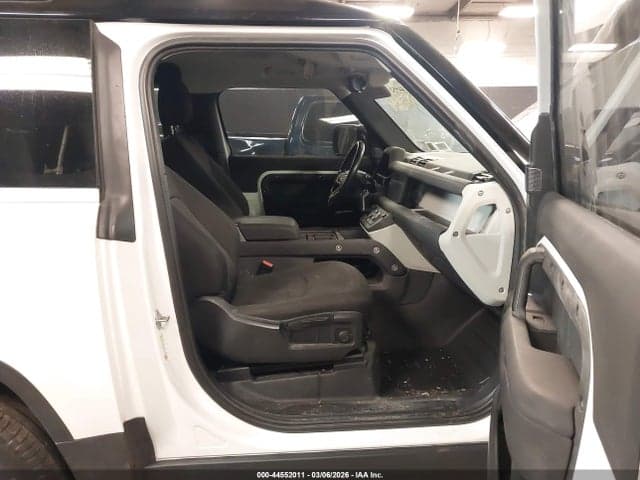 2022 LAND ROVER DEFENDER 5