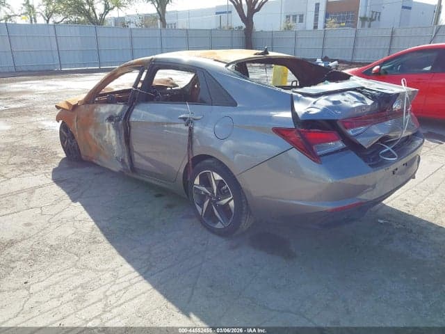 2023 HYUNDAI ELANTRA SEL 3