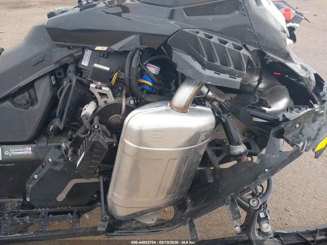 2025 SKI DOO SUMMIT ADRENALINE 14 10