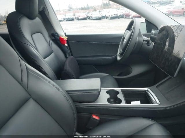 2021 TESLA MODEL Y LONG RANGE DUAL MOTOR ALL-WHEEL DRIVE 5
