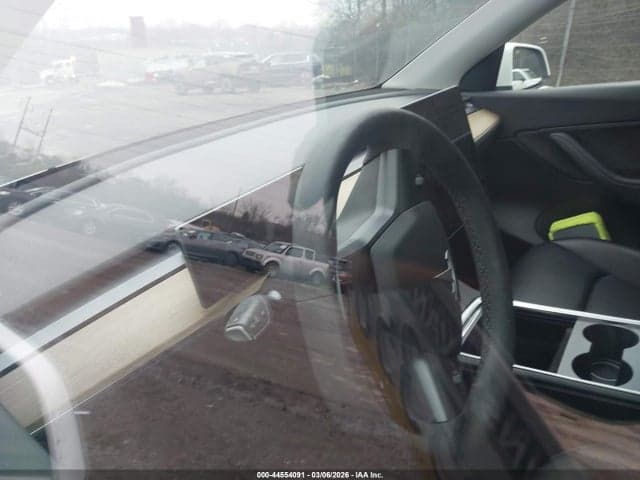 2021 TESLA MODEL Y LONG RANGE DUAL MOTOR ALL-WHEEL DRIVE 7