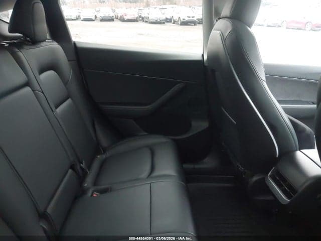 2021 TESLA MODEL Y LONG RANGE DUAL MOTOR ALL-WHEEL DRIVE 8
