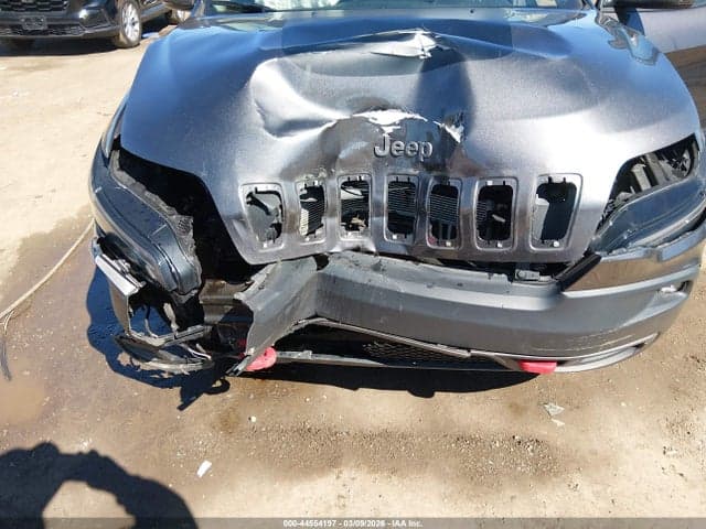 2019 JEEP CHEROKEE TRAILHAWK 4X4 6