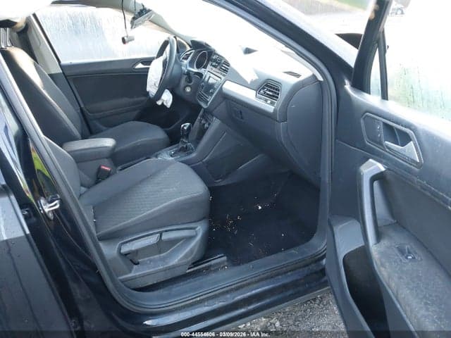 2021 VOLKSWAGEN TIGUAN 2.0T S 5