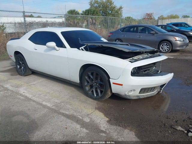 2019 DODGE CHALLENGER SXT 1