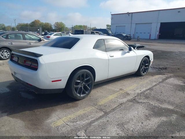 2019 DODGE CHALLENGER SXT 4