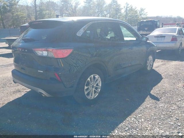 2020 FORD ESCAPE SE 4